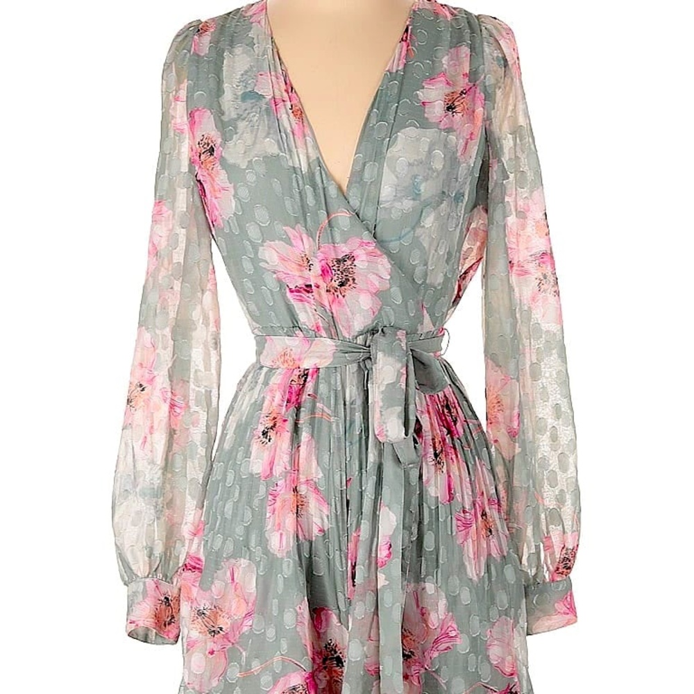 EXPRESS , Floral Wrap romper shorts in Green and Pink.  Size L , NWT